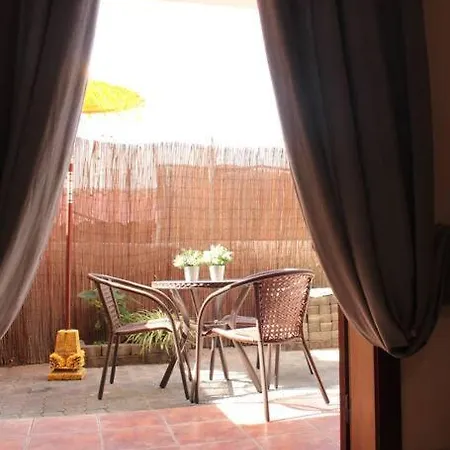 度假居 Casa Con Piscina En El Centro *