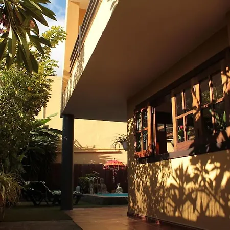 Casa Con Piscina En El Centro Ferienhaus