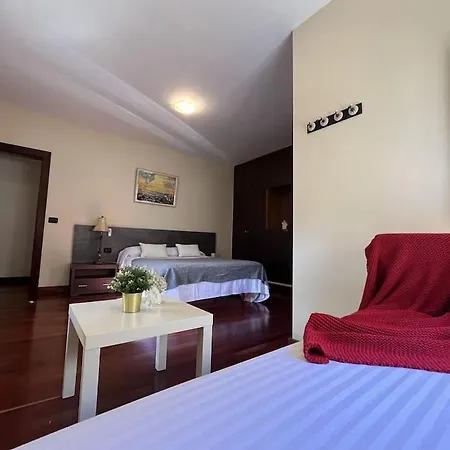 Casa Con Piscina En El Centro Prázdninový dům *