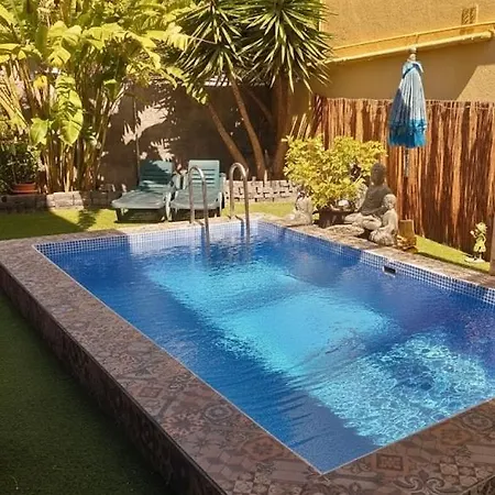 Casa Con Piscina En El Centro Los Llanos De Aridane