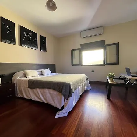 Casa Con Piscina En El Centro