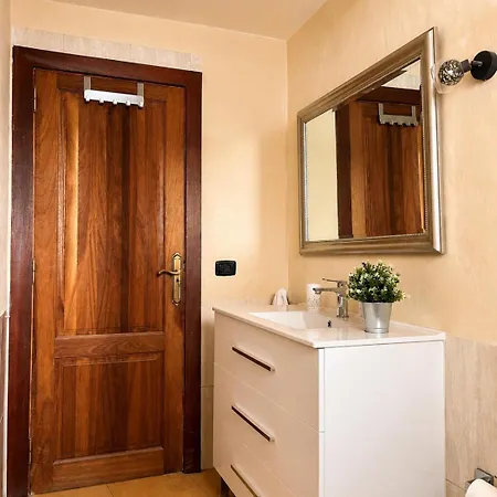 Hébergement de vacances Casa Con Piscina En El Centro *