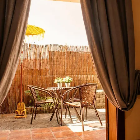 Casa Con Piscina En El Centro *