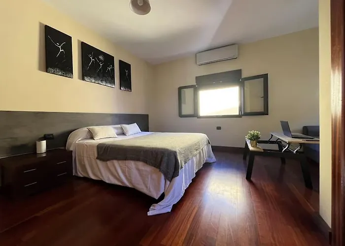 Casa Con Piscina En El Centro